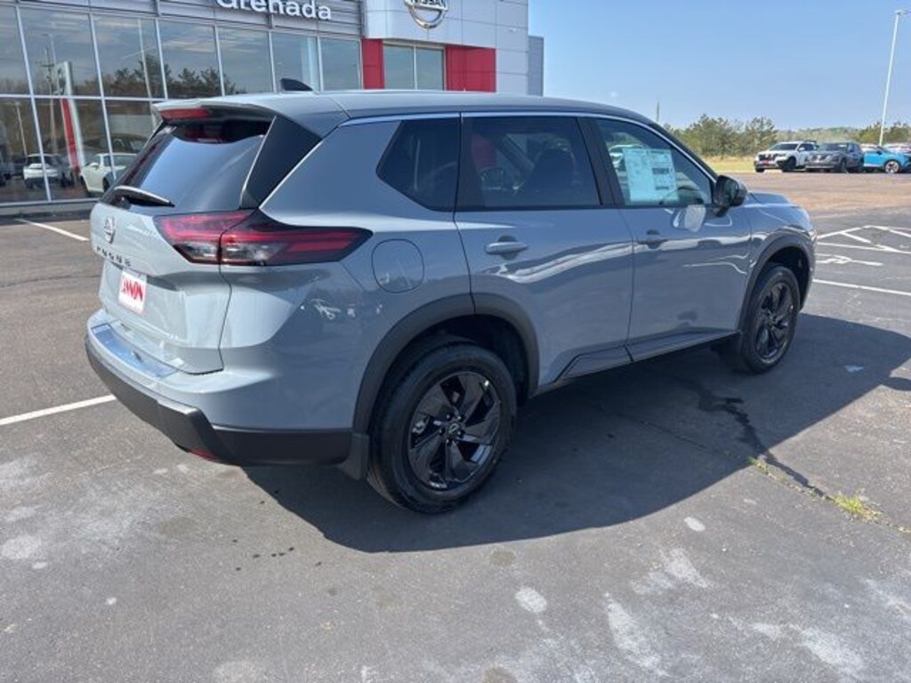 New 2026 Nissan Rogue SV SUV