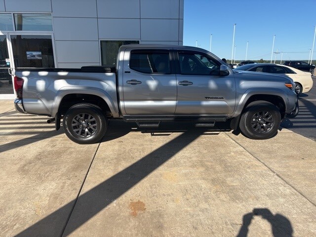 2021 Toyota Tacoma V6 photo 4