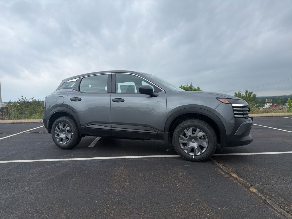 2026 Nissan Kicks 2.0 S's photo