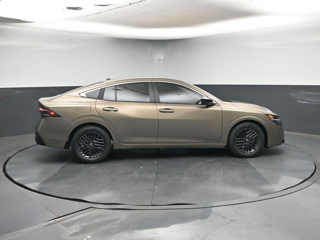 2026 Nissan Sentra SV - Photo 6