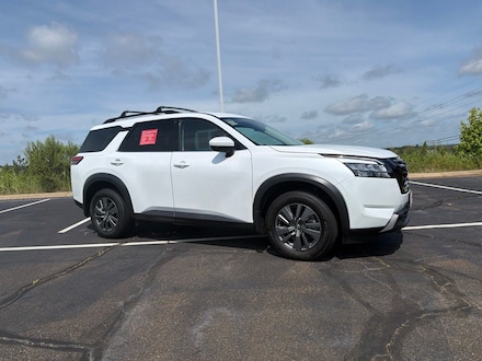 2025 Nissan Pathfinder SV SUV