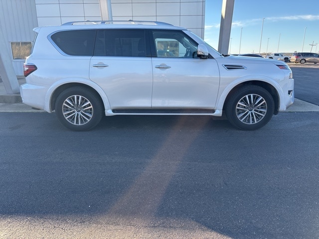 2024 Nissan Armada SL's photo