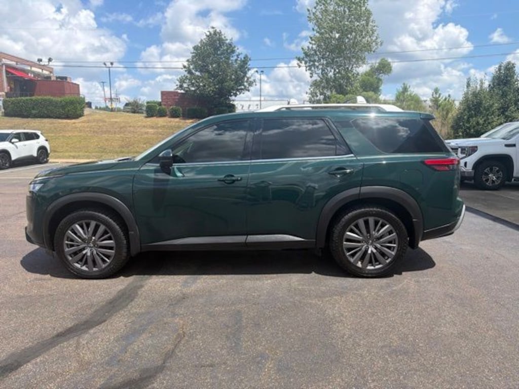 Certified 2023 Nissan Pathfinder SL SUV