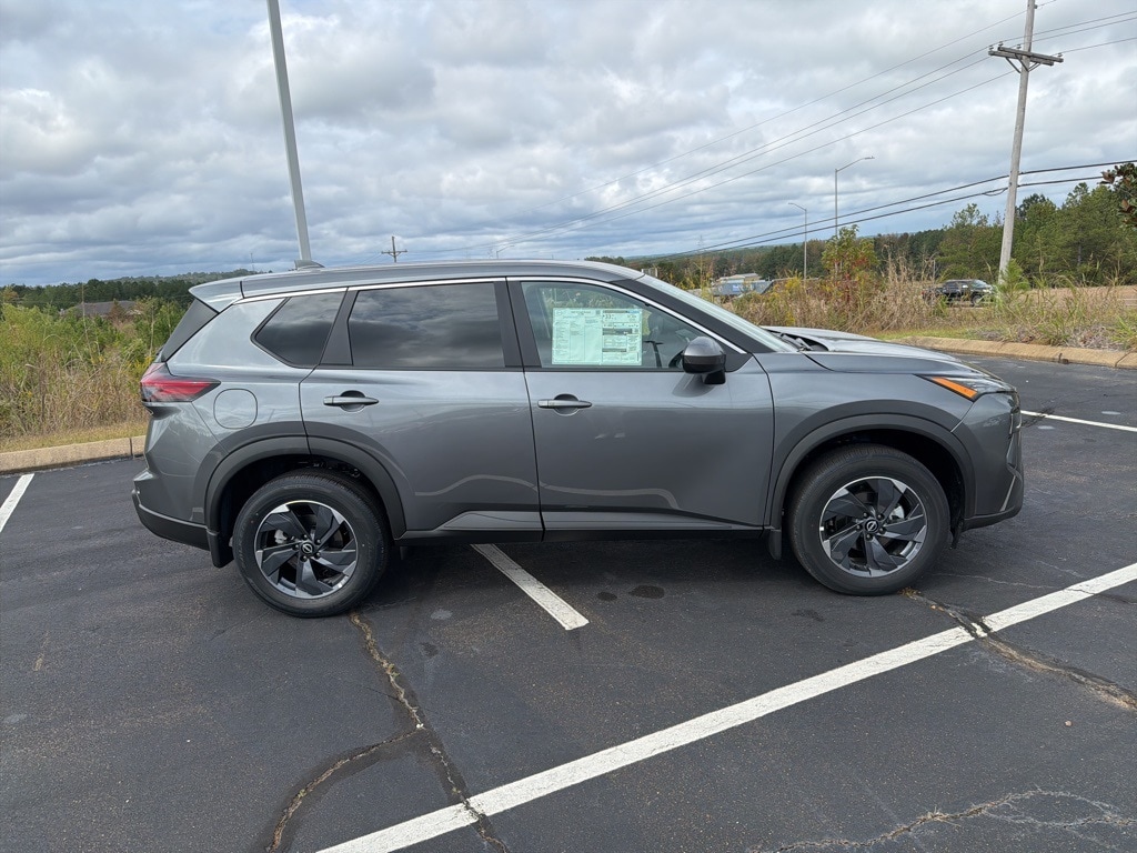 New 2025 Nissan Rogue SV SUV