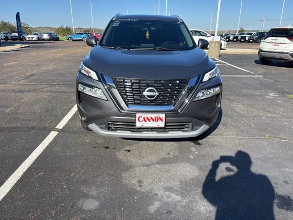 Certified 2022 Nissan Rogue SV SUV