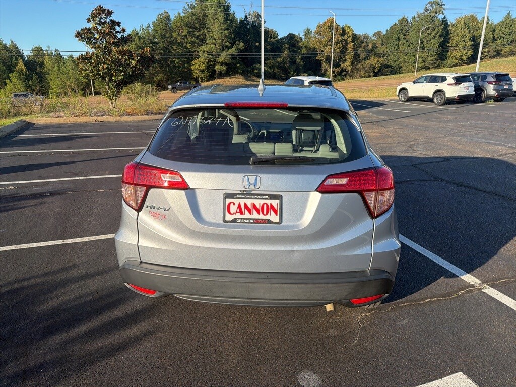 2017 Honda HR-V LX 2WD photo 3