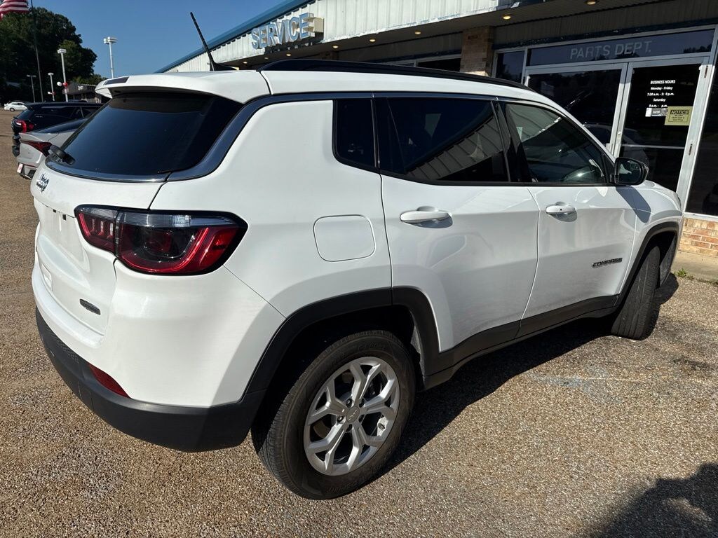 Used 2024 Jeep Compass Latitude SUV