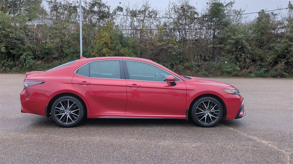 Used 2024 Toyota Camry SE Sedan