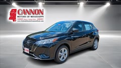 2025 Nissan Kicks Play S SUV