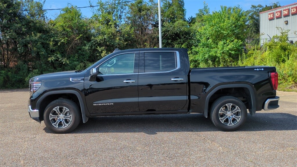 2024 Gmc Sierra 1500 SLT photo 2