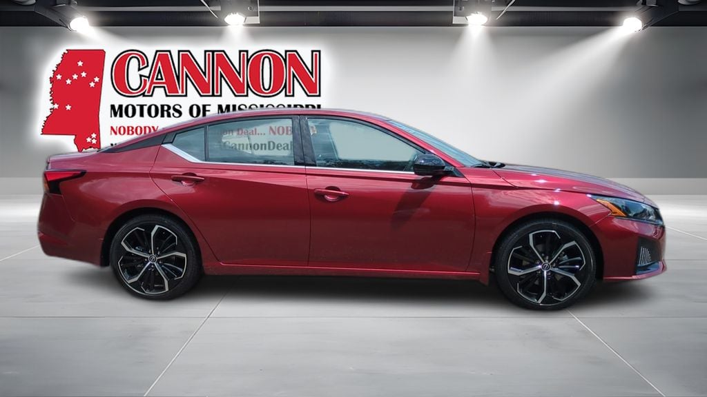 New 2026 Nissan Altima SR Sedan