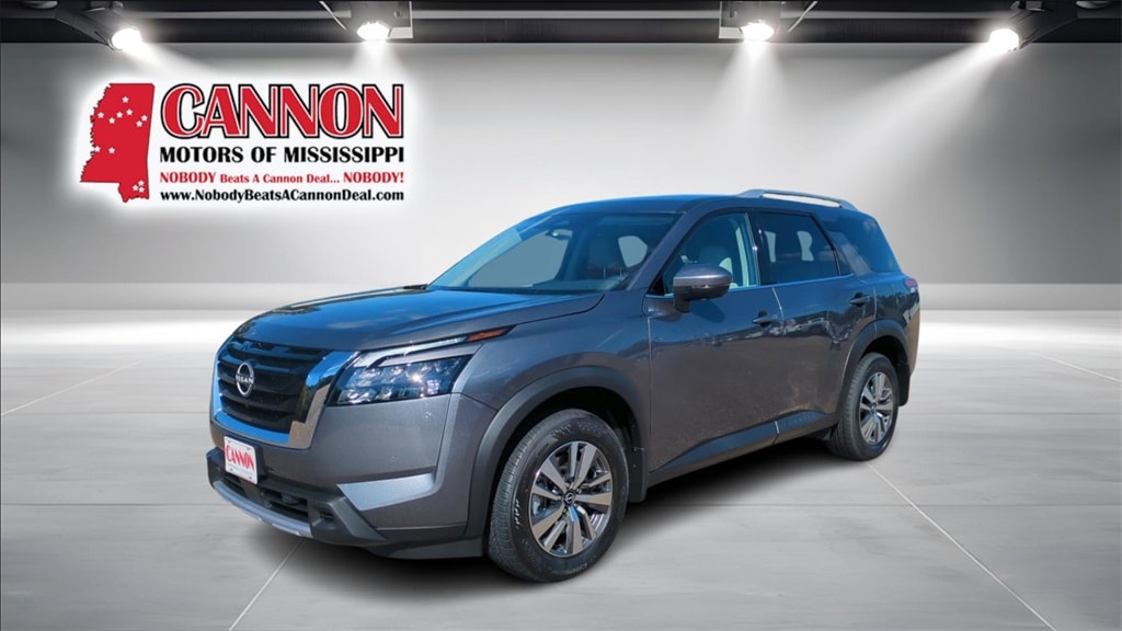 2025 Nissan Pathfinder SL's photo