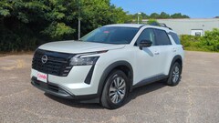 2026 Nissan Pathfinder SL SUV