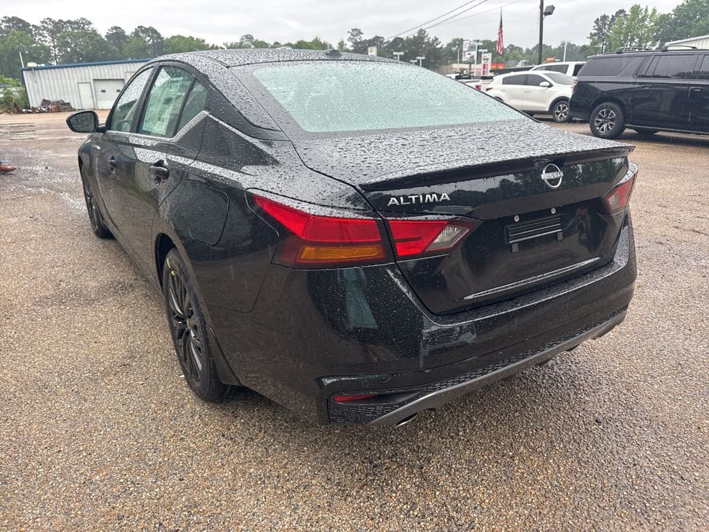 New 2026 Nissan Altima SV Sedan