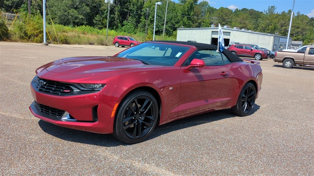 2023 Chevrolet Camaro 2LT's photo