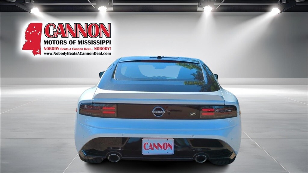 2024 Nissan Z Performance photo 4
