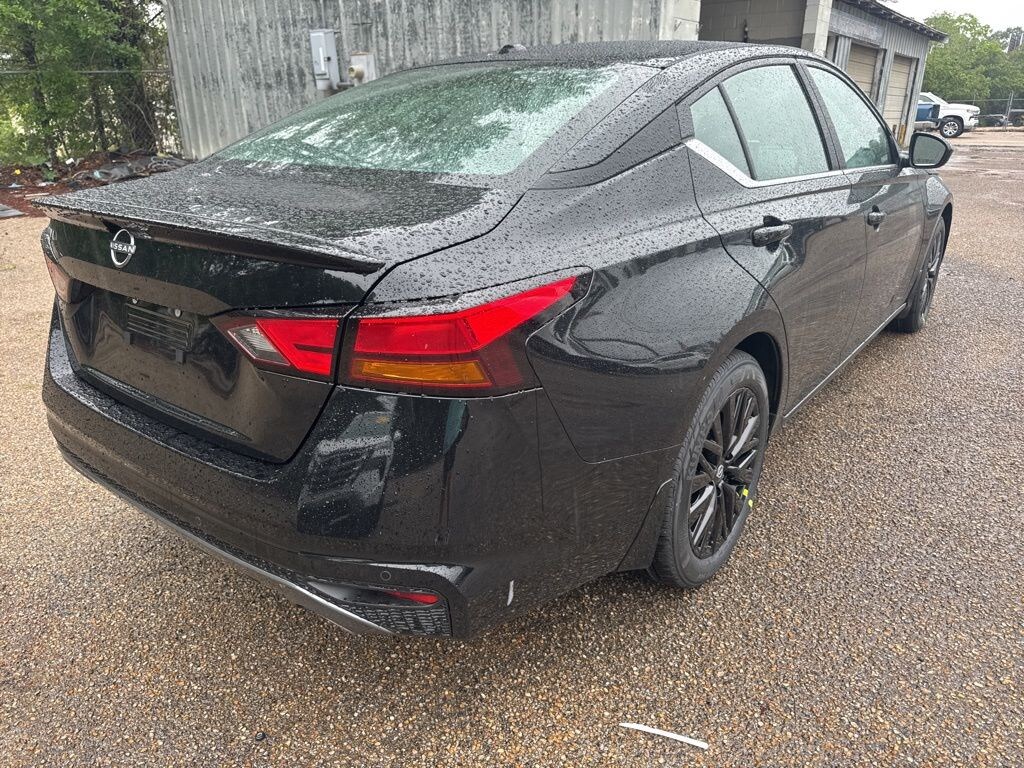 New 2026 Nissan Altima SV Sedan