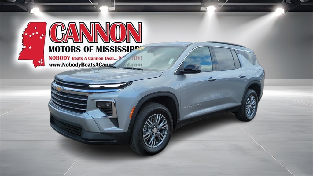 2025 Chevrolet Traverse LT's photo