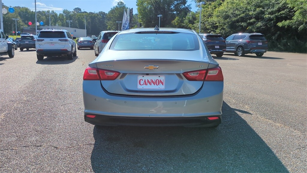 2024 Chevrolet Malibu 1LT photo 3