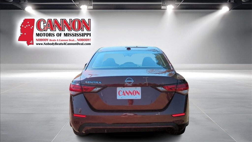 2025 Nissan Sentra SV photo 4