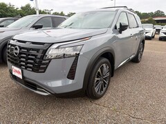 2026 Nissan Pathfinder Platinum SUV