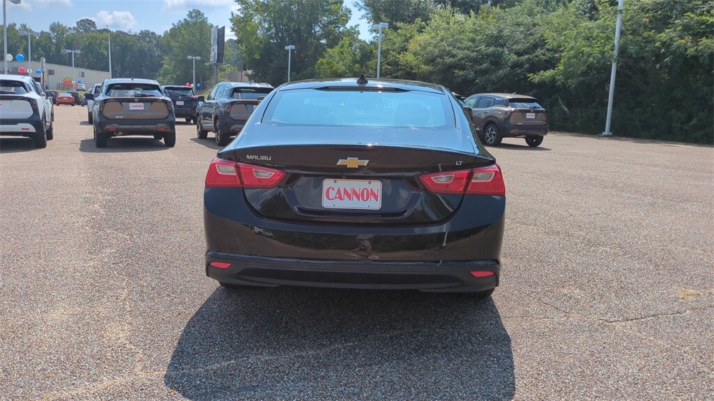 2024 Chevrolet Malibu 1LT photo 4