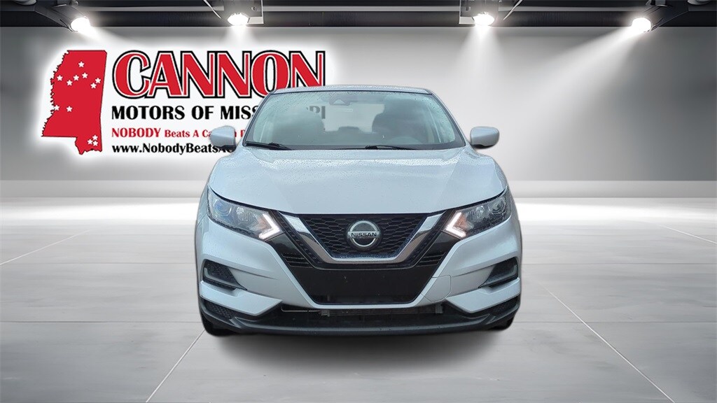 2021 Nissan Rogue Sport S photo 2