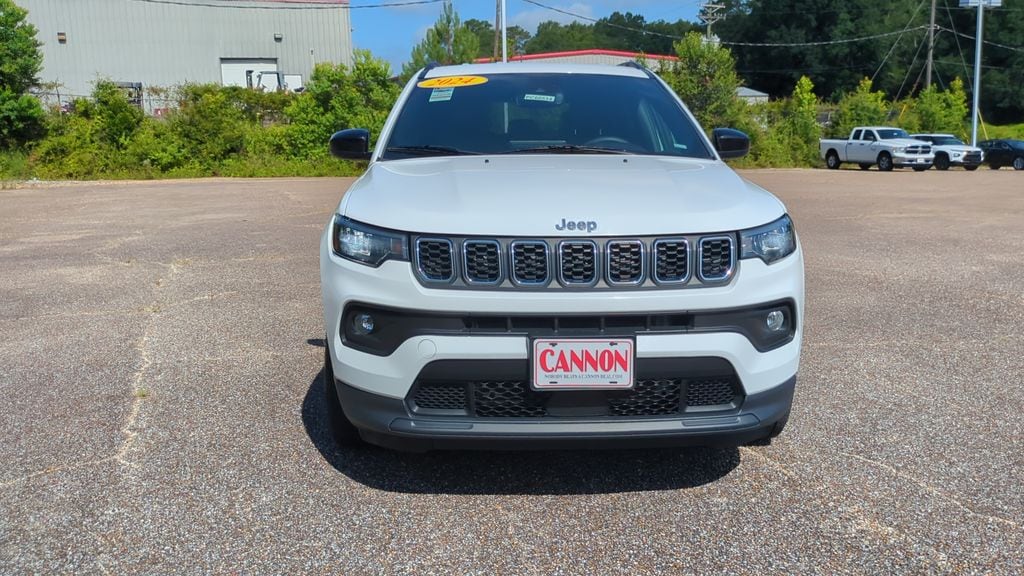Used 2024 Jeep Compass Latitude SUV