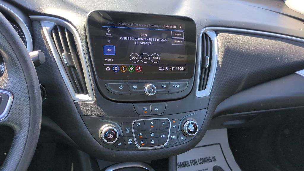 2024 Chevrolet Malibu 1LT - Photo 17