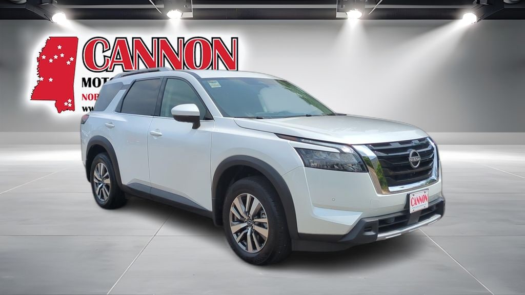 Used 2025 Nissan Pathfinder SL SUV