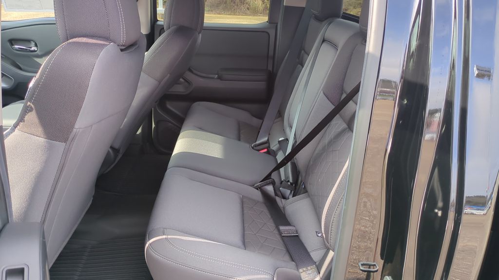2026 Nissan Frontier SV - Photo 13