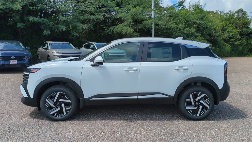 2025 Nissan Kicks SV photo 2