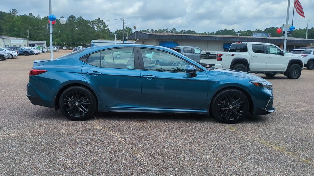 Used 2025 Toyota Camry SE Sedan