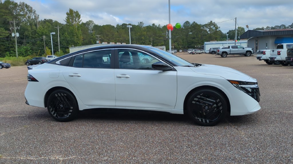 New 2027 Nissan Sentra SR Sedan