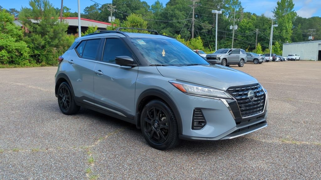 Used 2021 Nissan Kicks SR SUV