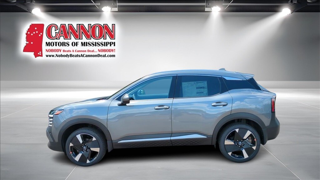 2025 Nissan Kicks SR photo 2