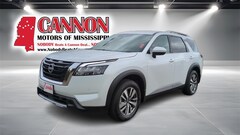 2025 Nissan Pathfinder SL SUV