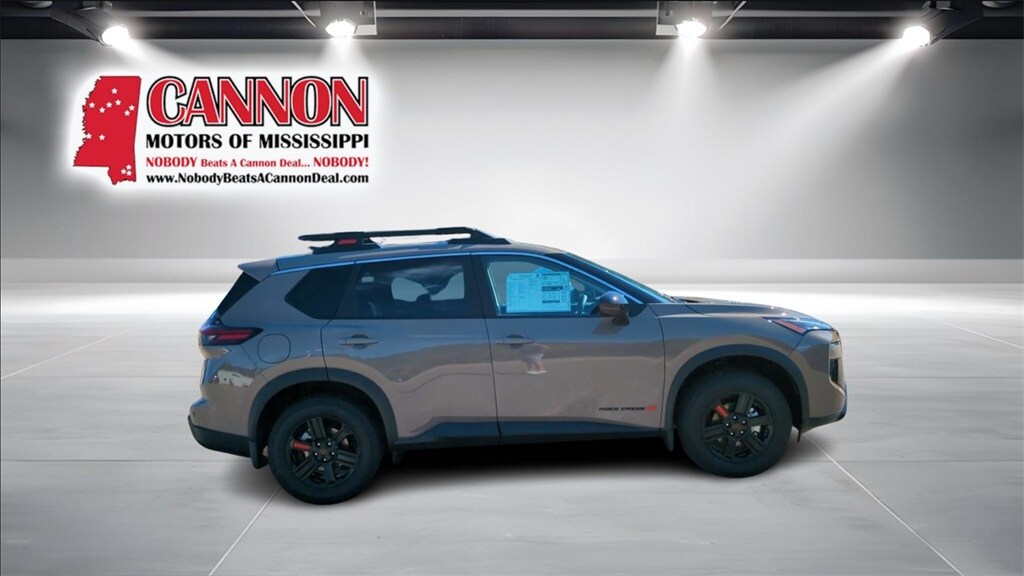 2026 Nissan Rogue SV photo 4