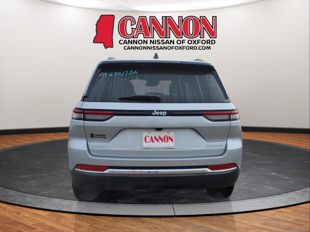 Used 2024 Jeep Grand Cherokee Limited SUV