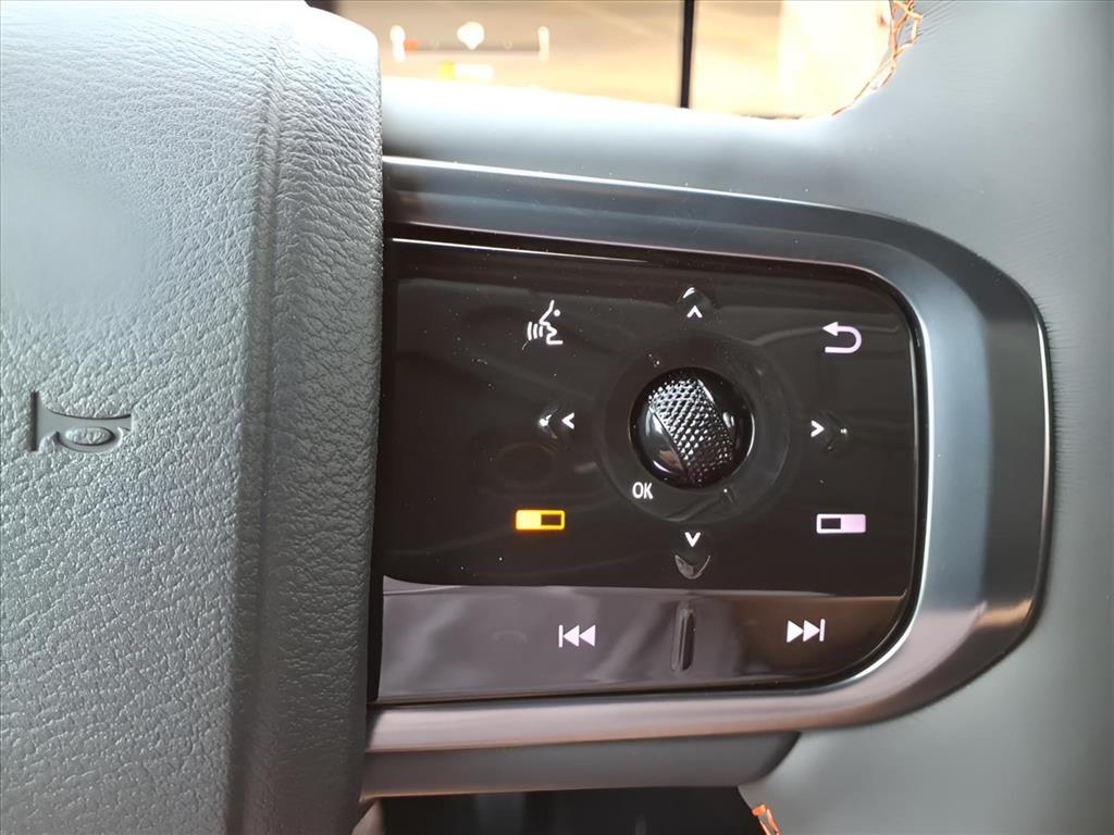 2025 Nissan Armada PRO-4X - Photo 22