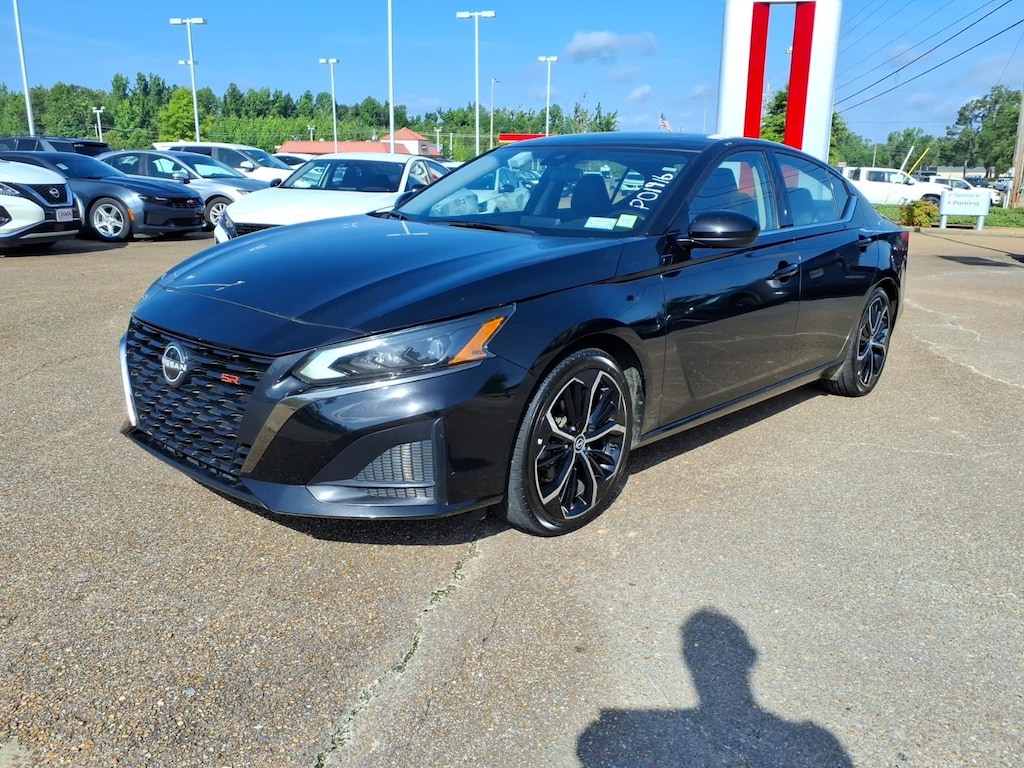 Used 2024 Nissan Altima 2.5 SR Sedan