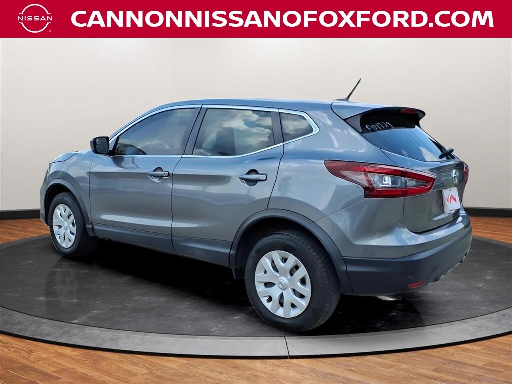 2020 Nissan Rogue Sport S photo 3