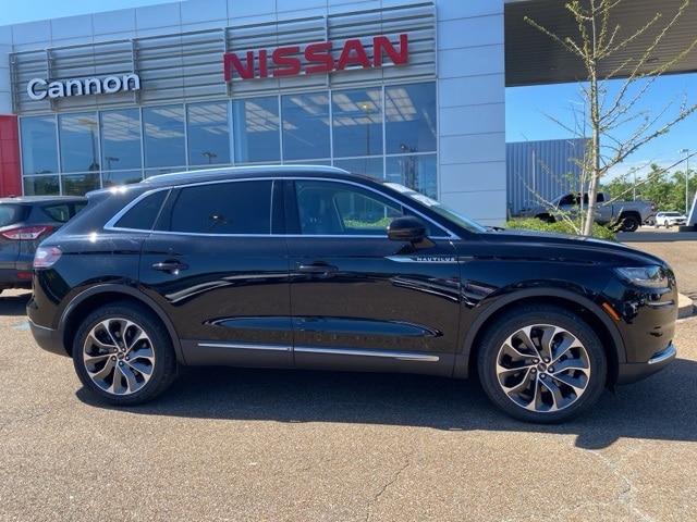 Used 2021 Lincoln Nautilus Reserve with VIN 2LMPJ8KP6MBL00327 for sale in Oxford, MS