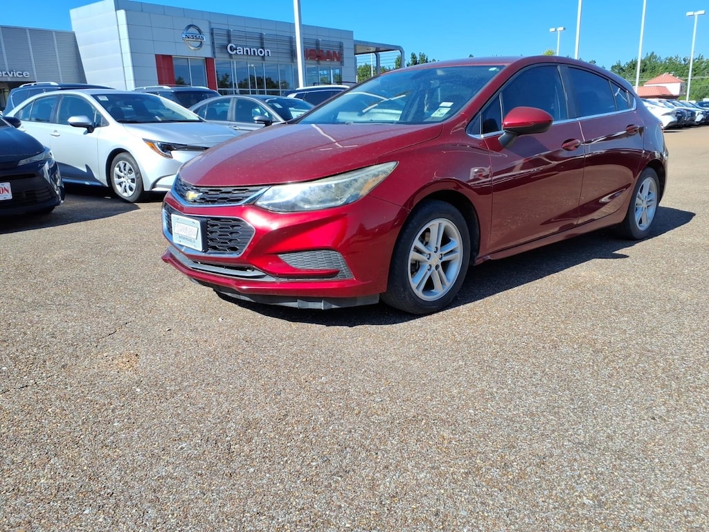 Used 2017 Chevrolet Cruze LT Auto Hatchback