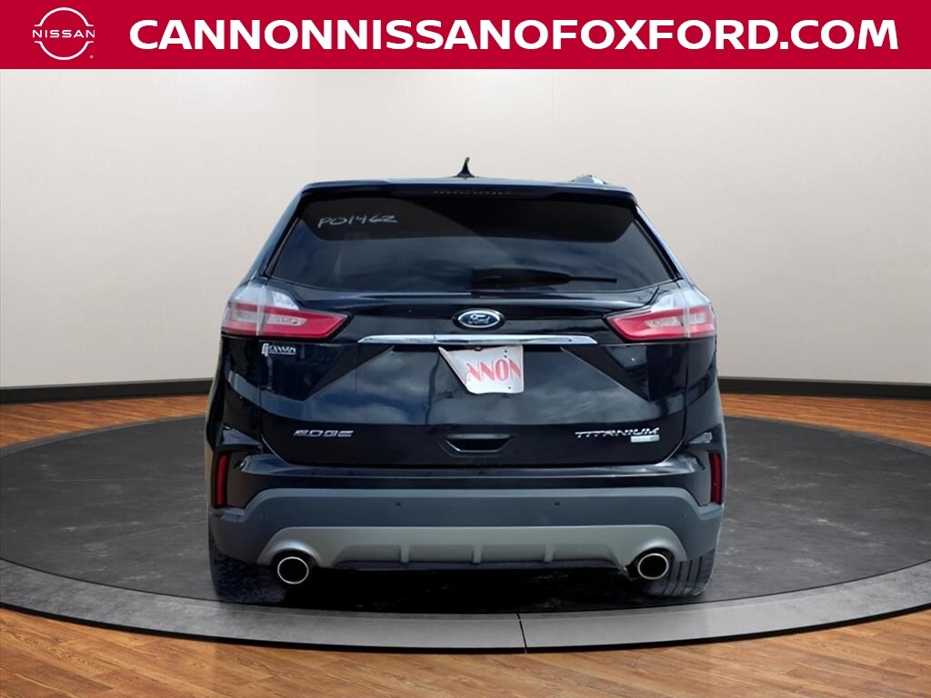 2020 Ford Edge Titanium photo 4