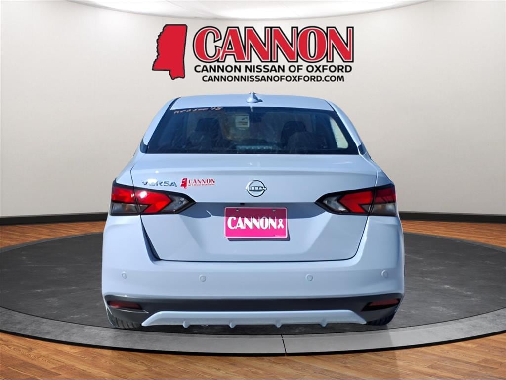 New 2025 Nissan Versa 1.6 SV Sedan