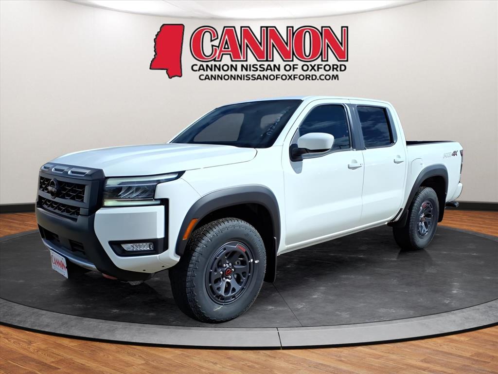 2025 Nissan Frontier PRO-4X's photo