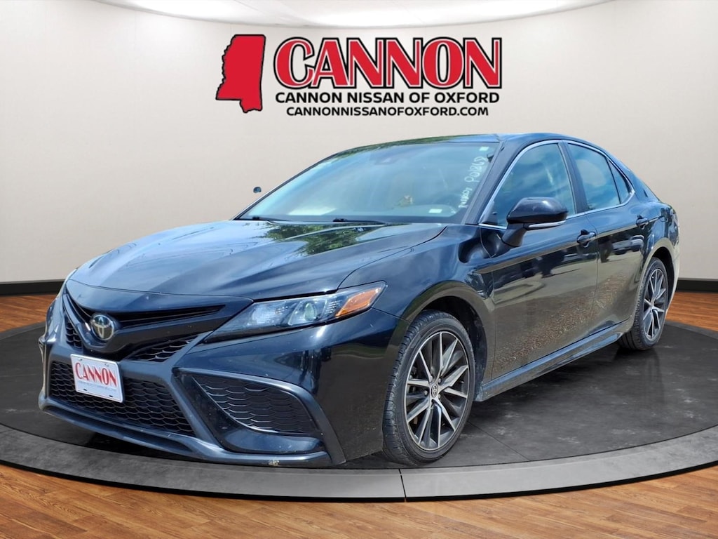 Used 2024 Toyota Camry SE Sedan