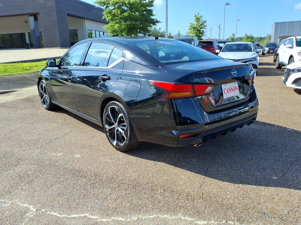 Used 2024 Nissan Altima 2.5 SR Sedan