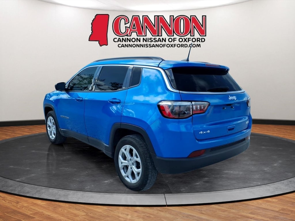 Used 2024 Jeep Compass Latitude SUV